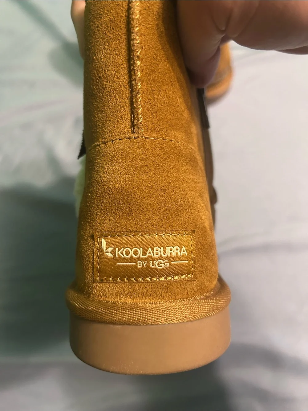 Girls size 4 Koolaburra UGG Chestnut suede mini Victoria boots